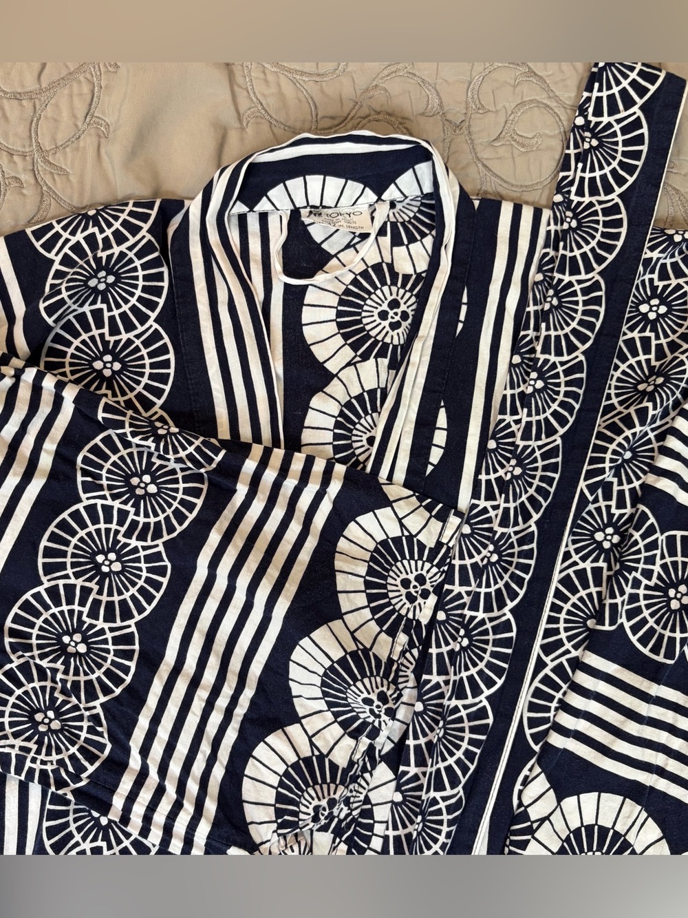 Vintage FP In Tokyo Kimono Robe Navy Blue/White Print 100% Cotton 42 Shortened